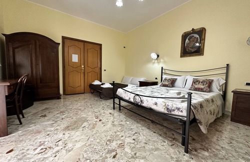 Gela Bed & Breakfast | In the center of Gela with a panoramic terrace and to 350 meters from the beach