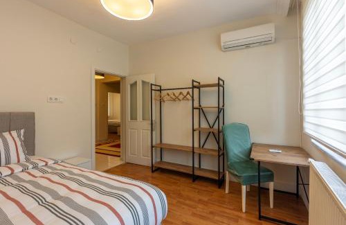 Cihangir Apartment | In the Centre of Taksim and Galataport 3 Bedroom and 1 Living Room