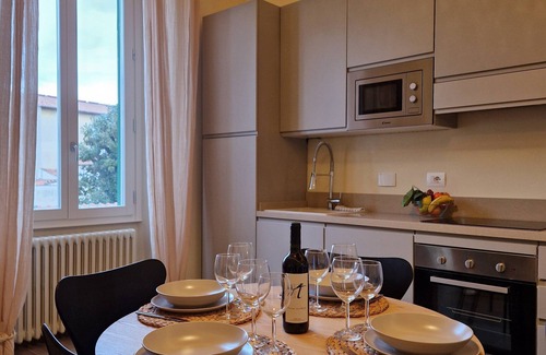 Sant' Ambrogio Apartment | In the Heart of Florence