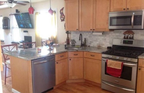 Long Beach House | In the Heart of Long Beach