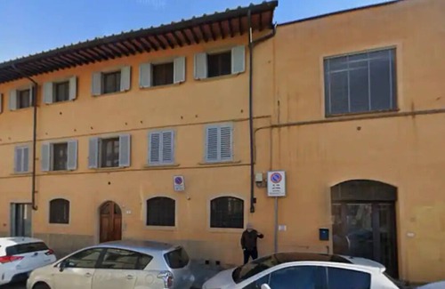 Santo Spirito Apartment | IN THE HISTORIC CENTER OF FLORENCE-MINUTES FROM PIAZZA DELLA REPUBBLICA & DUOMO