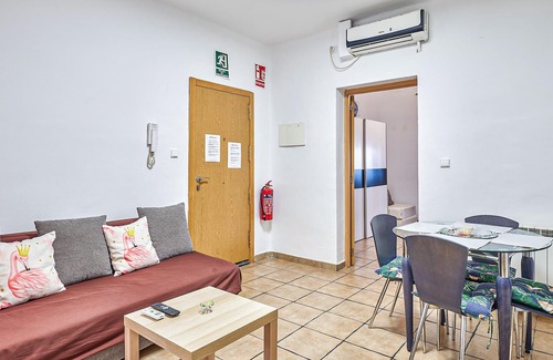 San Martin de la Vega House | In the Madrid metropolitan area, this functional vacation apartment welcomes you.