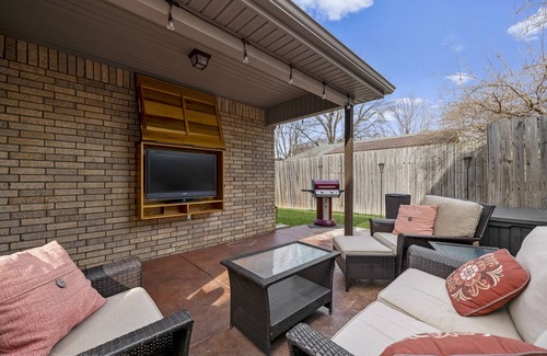 Fayetteville House | In the middle of Town/House/3bdr/2 bath