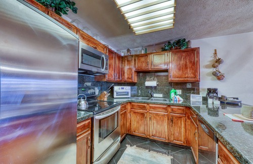 Historic District Condo | In-town condo with ideal walk-to-lifts location, pool, hot tubs & sauna