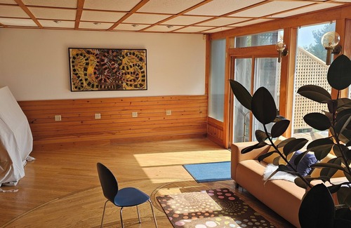 Waldoboro House | In town Penthouse Apartment and Personal Spa