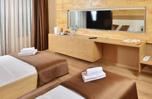 Uzungol Hotel | Inanlar Deluxe Hotel & Bungalow