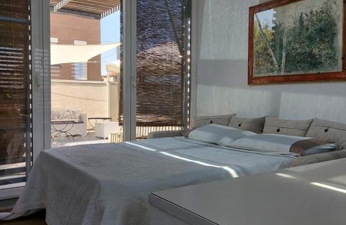 Ortica Apartment | Incantevole super attico con terrazza e piscina