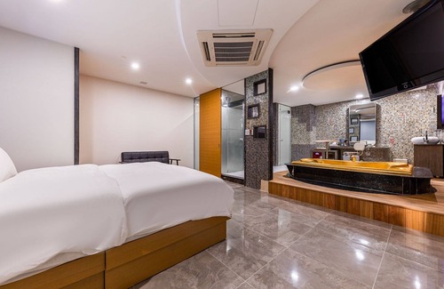 Ganseok-dong Hotel | Incheon Pie