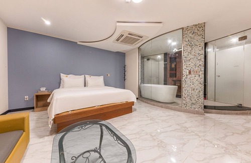 Ganseok-dong Hotel | Incheon Pie