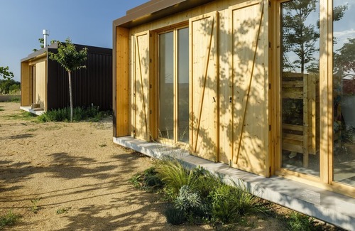 Ultramort Villa | Increíble casa modular con piscina