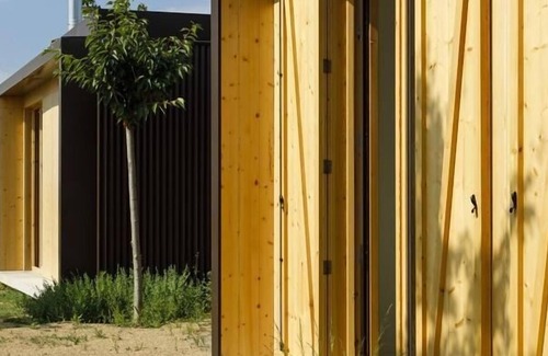 Ultramort Villa | Increíble casa modular con piscina