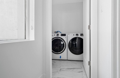 Outremont House | Incredible 3br\3baths\4 beds PERFECT for groups