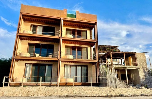 Bouvet Island Apartment | Incredible Suite Room with POOL VIEW & TUB/1 King Size