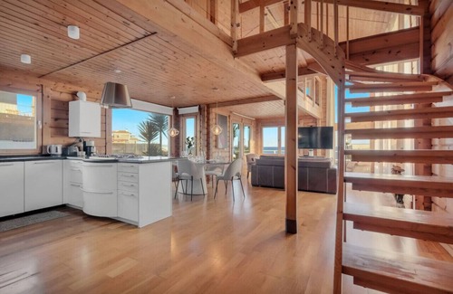 Cabrita Ski Chalet | Incredible wooden villa with sea views!