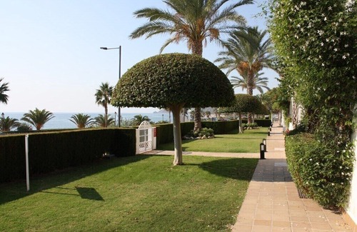 Ventanicas-El Cantal Apartment | Indabella - 3 Bedroom Apartment - Opposite the beach close to all amenities