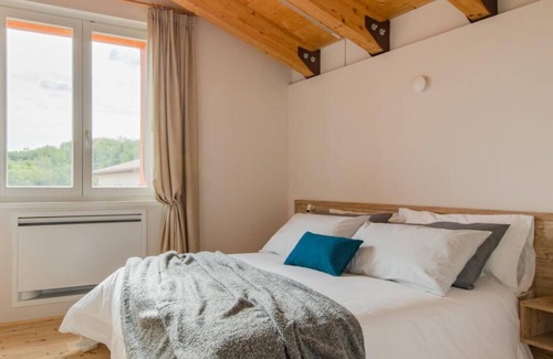 Matelica Other | Independent apartment, in wine resort with SPA and swimming pool.