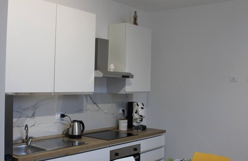 Capaci Apartment | Independent apartment with 2 terraces Kitchen-living room with Laundry-WIFI