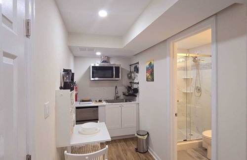 Ellicott City Apartment | Independent Basement Suite