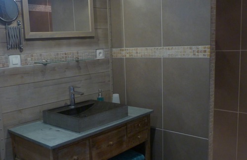 Saintes House | Independent room a few minutes from the city center