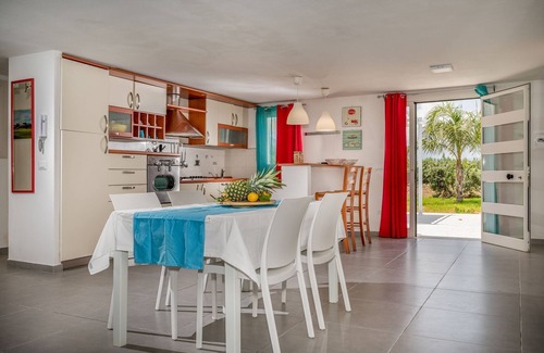 Alcamo Villa | Independent Villa Sikelia, 12/14 pax and pool