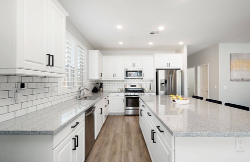 Indio House | Indio's Hideaway Pool Hot Tub Game Room Grill by Coachella