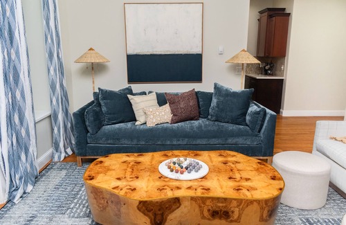 Meadow Lakes House | Indoor heated pool, sauna, exquistly decorted private retreat with gated drive