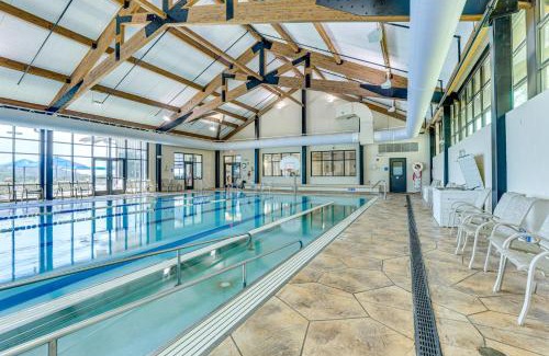 The Galena Territory House | Indoor Pool Access and Deck Galena Family Getaway!