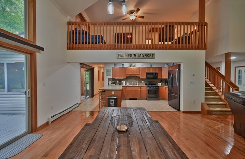 Gouldsboro House | Indoor Pool/HotTubnGameRoom/Ski Resortsn4BR #1 Community in the Heart of Poconos