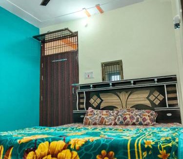 Ayodhya House | Indrawati paying guest house