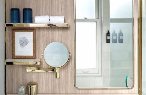 Union Square Hotel | Indulge in The Perfect Blend of Luxury and Convenience! Pet-friendly Property