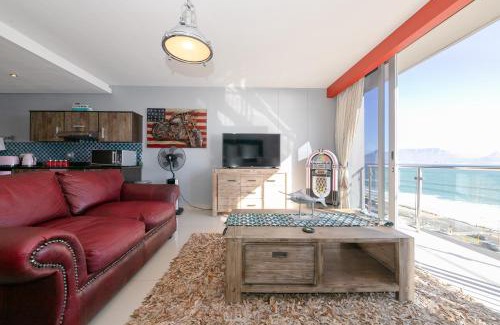 Bloubergstrand Apartment | Infinity 602