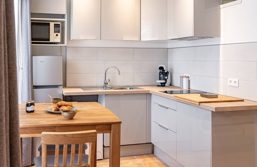 Montauban Apartment | INGRES Large, very quiet studio in the heart of town.