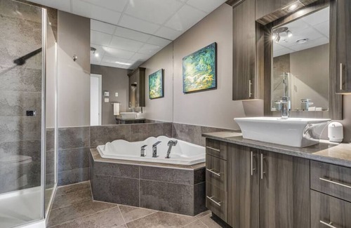 Boischatel Apartment | Initial Feng Shui Vue Fleuve