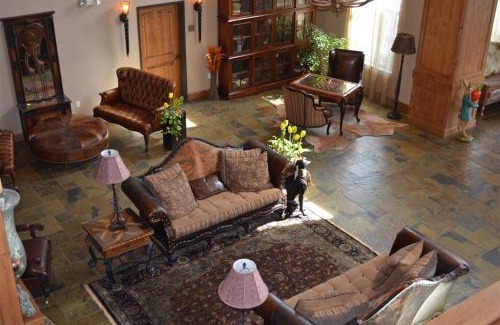Madras Hotel | Inn at Cross Keys Station