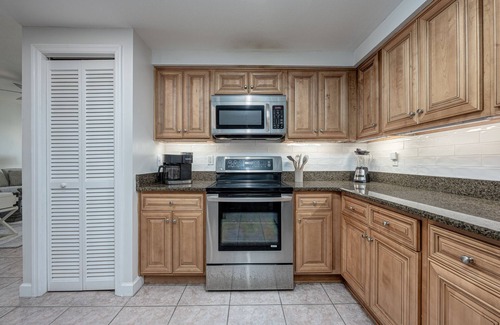 Clipper Cove Condo | Inn at Crystal Beach 301 | by Salt Water Vacations