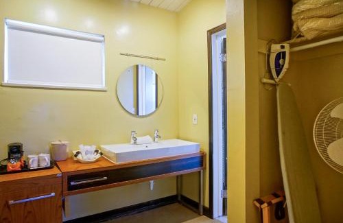 East Beach Hotel | Inn at East Beach