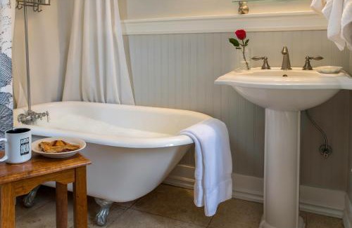 Hood River Bed & Breakfast | Inn at the Gorge