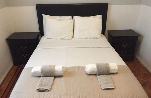 Midwood Apartment | Inn Brooklyn