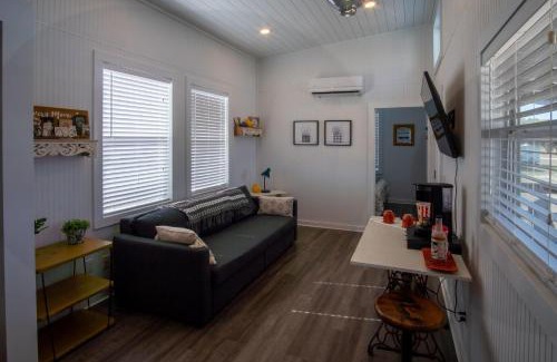 Lampasas House | Inn Cahoots at Bent Tree Ranch