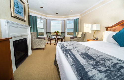 Seaside Hotel | Inn of the Four Winds Oceanfront Seaside