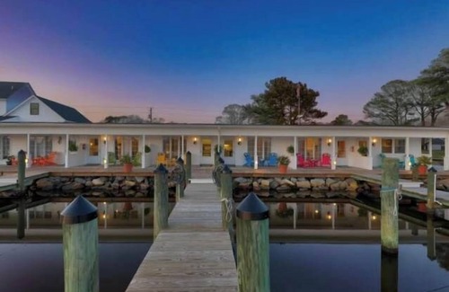 Ocean Pines Apartment | Inn on Turville Cottage, Sleeps 4, Waterfront