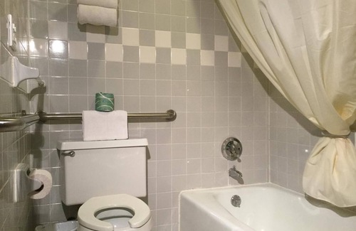 Waupun Hotel | Inn Town Motel