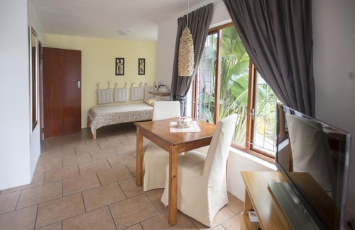 Wilderness Beach House | Inn2Wilderness Guesthouse