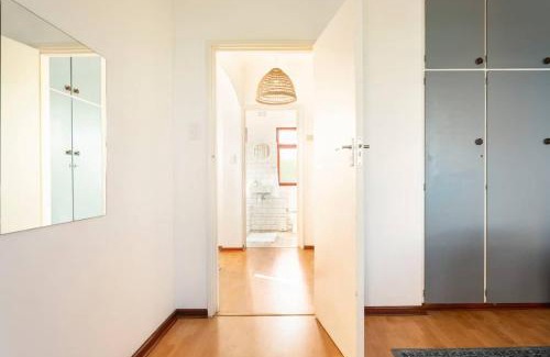 Gordons Bay Central House | Innie Baai Beach House