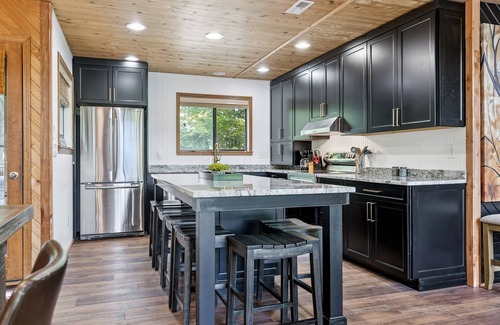 Innsbrook Ski Chalet | Innsbrook Lakeside Chalet with Private Dock