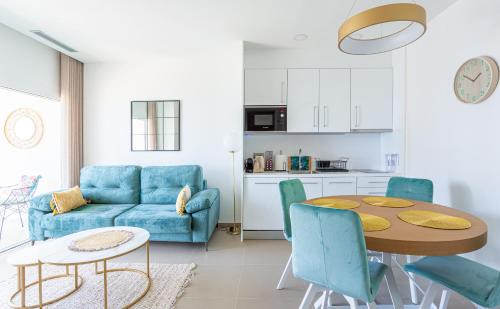 Cala Apartment | Intempo by Holuxe - 112 - 11th floor