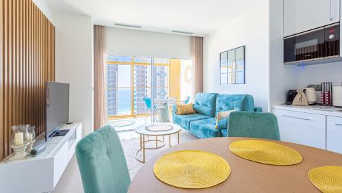 Cala Apartment | Intempo by Holuxe - 112 - 11th floor