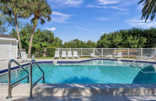 Indian Shores Apartment | Intercoastal #203