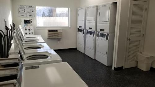 Burnsville Hotel | InTown Suites Extended Stay Minneapolis MN - Burnsville