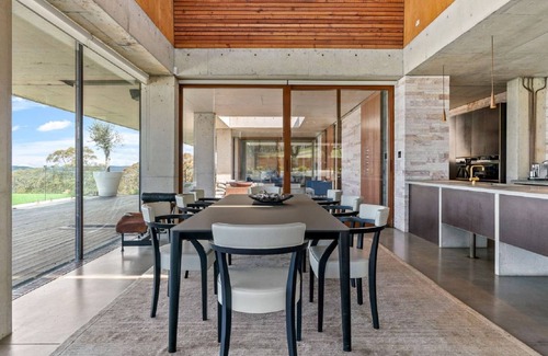 Hampton House | Invisible House by Contemporary Hotels